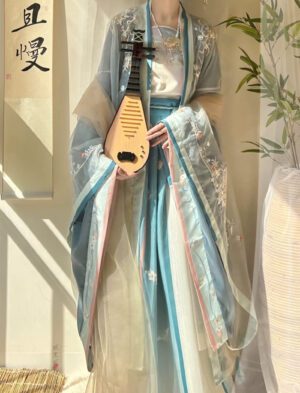 【 迎春 】 Song Dynasty Embroidery Hanfu Set With Large Sleeves And Waistband
