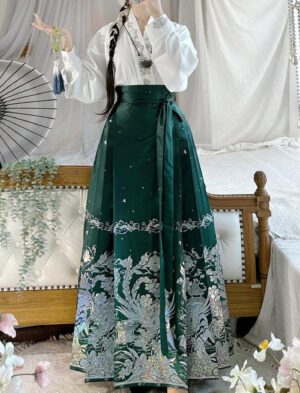 【 凤鸣呈祥 】Imitation Stud Makeup Flower Illusion Color Mamian Skirt Suit Chinese Ming System Improved Hanfu
